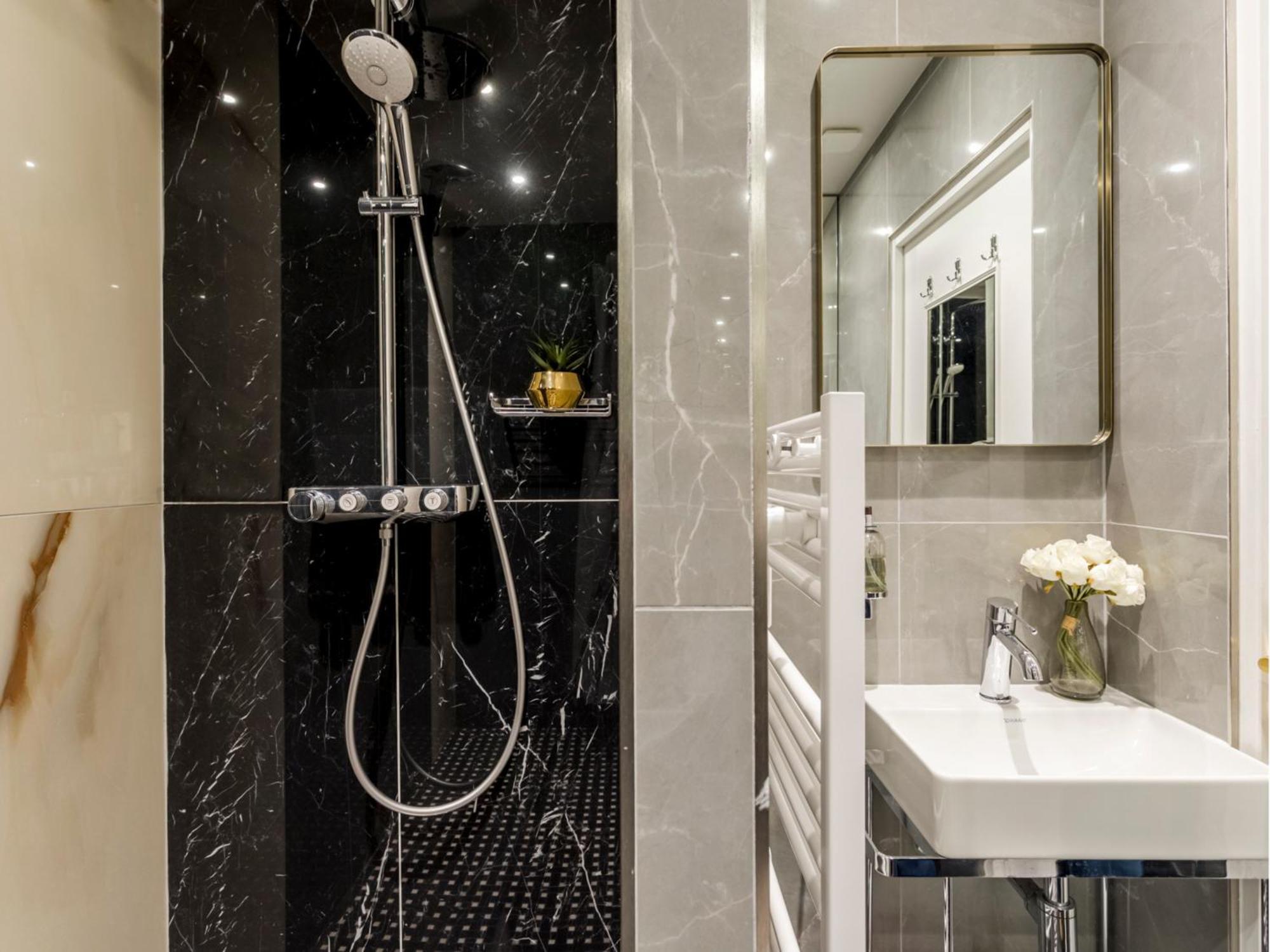 Merveil - Luxury Suite -Champselysees- Florentin I Paris Eksteriør billede